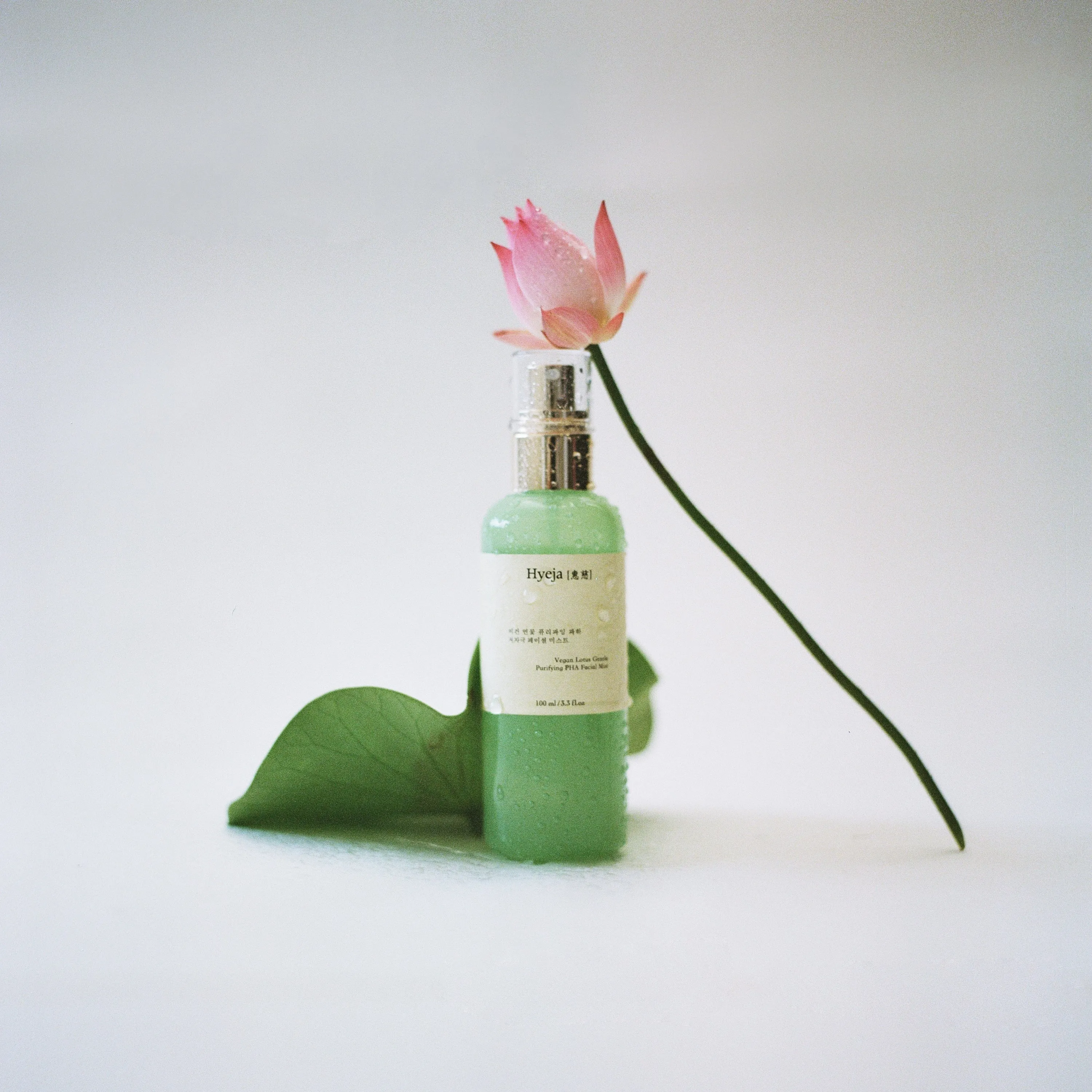 HYEJA - Vegan Lotus Clarifying Gentle PHA Facial Mist